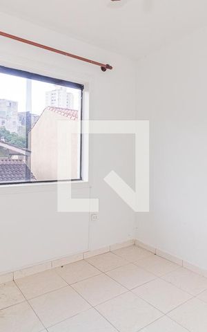 Casa à venda com 350m², 5 quartos e 3 vagas Casa à venda com 350m², 5 quartos e 3 vagasQuarto 2 - Casa 2