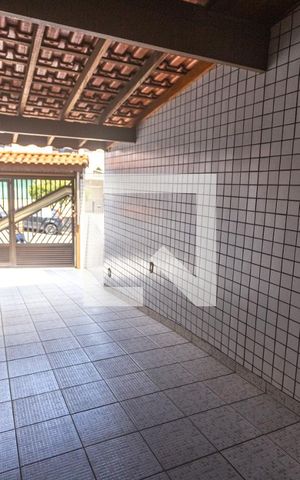 Casa à venda com 366m², 4 quartos e 3 vagas Casa à venda com 366m², 4 quartos e 3 vagasGaragem
