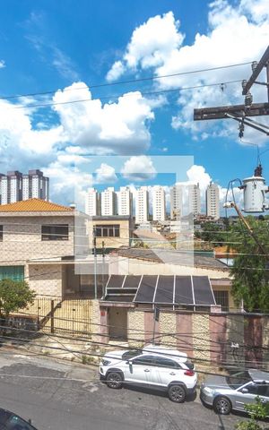 Casa à venda com 366m², 4 quartos e 3 vagas Casa à venda com 366m², 4 quartos e 3 vagasVista sala de estar - casa 1