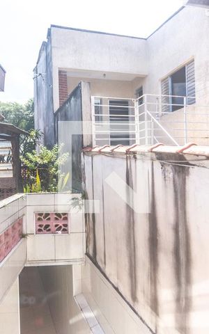 Casa à venda com 366m², 4 quartos e 3 vagas Casa à venda com 366m², 4 quartos e 3 vagasVista área cozinha - casa 1