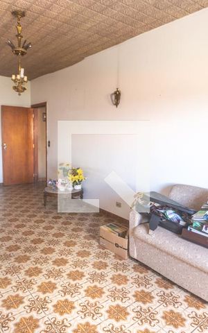 Casa à venda com 366m², 4 quartos e 3 vagas Casa à venda com 366m², 4 quartos e 3 vagasSala de estar - casa 1
