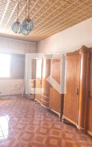 Casa à venda com 366m², 4 quartos e 3 vagas Casa à venda com 366m², 4 quartos e 3 vagasSuíte - casa 1
