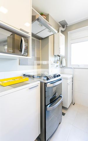 Apartamento para alugar com 50m², 1 quarto e 2 vagas Apartamento para alugar com 50m², 1 quarto e 2 vagasCozinha