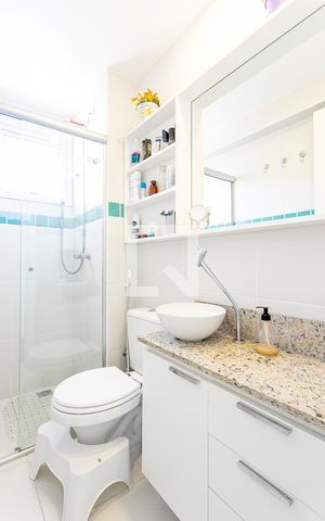 Apartamento para alugar com 50m², 1 quarto e 2 vagas Apartamento para alugar com 50m², 1 quarto e 2 vagasBanheiro