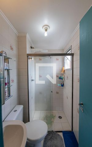 Apartamento à venda com 56m², 2 quartos e 1 vaga Apartamento à venda com 56m², 2 quartos e 1 vagaBanheiro Social