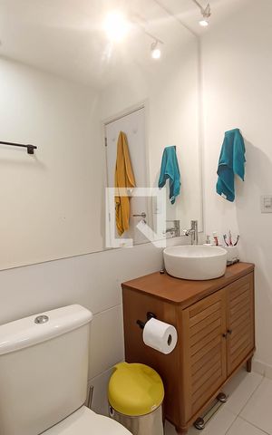 Apartamento à venda com 87m², 3 quartos e 2 vagas Apartamento à venda com 87m², 3 quartos e 2 vagasBanheiro social