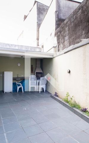 Casa de condomínio à venda com 68m², 2 quartos e 1 vaga Casa de condomínio à venda com 68m², 2 quartos e 1 vagaÁrea comum - Churrasqueira