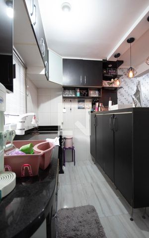 Casa de condomínio à venda com 68m², 2 quartos e 1 vaga Casa de condomínio à venda com 68m², 2 quartos e 1 vagaCozinha
