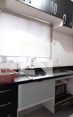 Casa de condomínio à venda com 68m², 2 quartos e 1 vaga Casa de condomínio à venda com 68m², 2 quartos e 1 vagaCozinha
