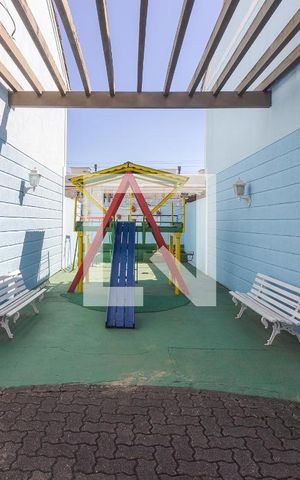 Casa de condomínio à venda com 77m², 3 quartos e 2 vagas Casa de condomínio à venda com 77m², 3 quartos e 2 vagasÁrea Comum - Playground