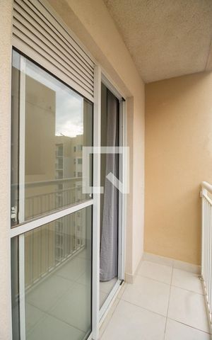 Apartamento para alugar com 35m², 2 quartos e 1 vaga Apartamento para alugar com 35m², 2 quartos e 1 vagaVaranda