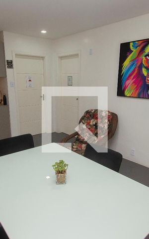 Casa à venda com 170m², 3 quartos e 2 vagas Casa à venda com 170m², 3 quartos e 2 vagasCozinha