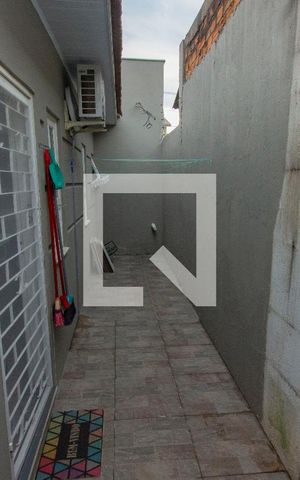 Casa à venda com 170m², 3 quartos e 2 vagas Casa à venda com 170m², 3 quartos e 2 vagasÁrea Externa