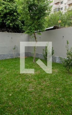 Casa à venda com 170m², 3 quartos e 2 vagas Casa à venda com 170m², 3 quartos e 2 vagasQuintal