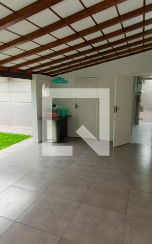 Casa à venda com 170m², 3 quartos e 2 vagas Casa à venda com 170m², 3 quartos e 2 vagasSalão de Festas/Churrasqueira