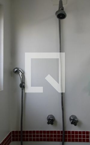 Apartamento à venda com 160m², 3 quartos e 1 vagaChuveiro do banheiro comum
