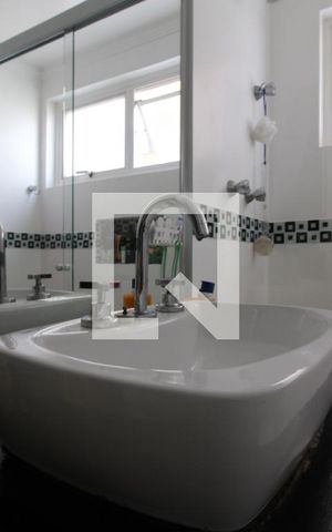 Apartamento à venda com 160m², 3 quartos e 1 vagaBanheiro da suíte