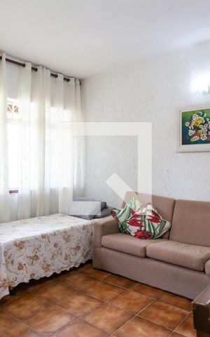 Casa à venda com 70m², 2 quartos e 1 vaga Casa à venda com 70m², 2 quartos e 1 vagaSala