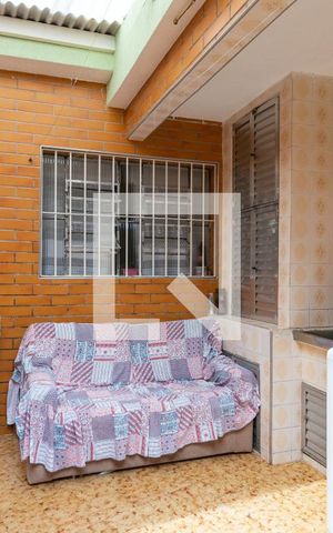 Casa à venda com 70m², 2 quartos e 1 vaga Casa à venda com 70m², 2 quartos e 1 vagaÁrea de Serviço