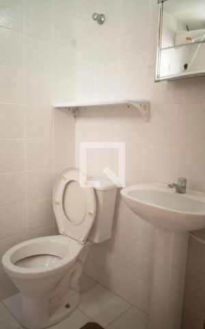 Casa à venda com 102m², 3 quartos e 1 vaga