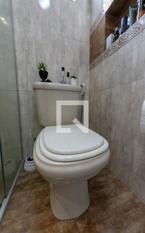 Apartamento à venda com 72m², 2 quartos e 1 vagaBanheiro Social
