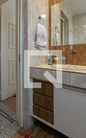 Apartamento à venda com 72m², 2 quartos e 1 vagaBanheiro Social