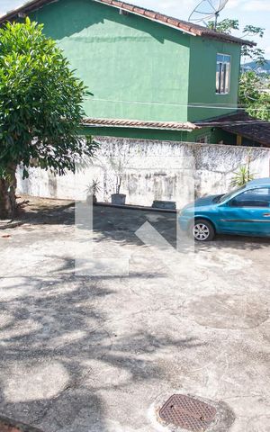 Casa à venda com 850m², 2 quartos e 1 vaga Casa à venda com 850m², 2 quartos e 1 vagaQuintal