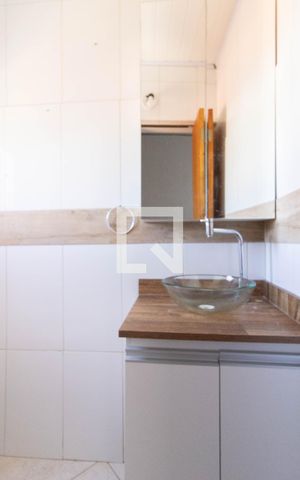 Casa à venda com 360m², 2 quartos e sem vaga Casa à venda com 360m², 2 quartos e sem vagaLavabo
