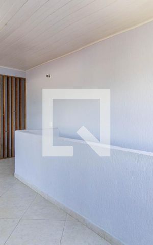 Casa à venda com 360m², 2 quartos e sem vaga Casa à venda com 360m², 2 quartos e sem vagaSala