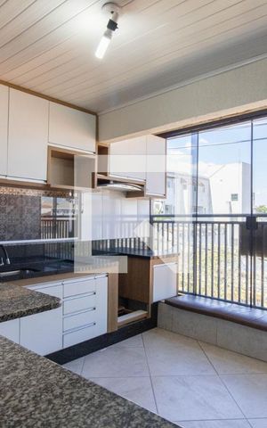 Casa à venda com 360m², 2 quartos e sem vaga Casa à venda com 360m², 2 quartos e sem vagaCozinha