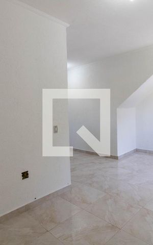 Casa à venda com 360m², 2 quartos e sem vaga Casa à venda com 360m², 2 quartos e sem vagaSala / Quarto - Casa 2
