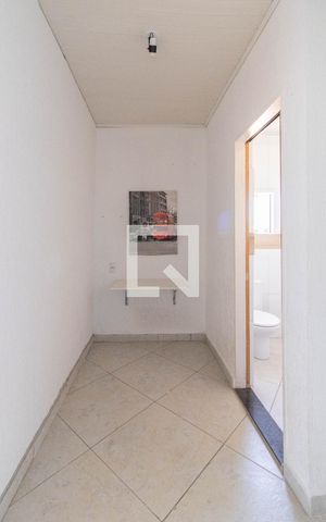 Casa à venda com 360m², 2 quartos e sem vaga Casa à venda com 360m², 2 quartos e sem vagaHall dos Quartos