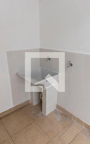 Casa para alugar com 160m², 3 quartos e 1 vagaÁrea de serviço