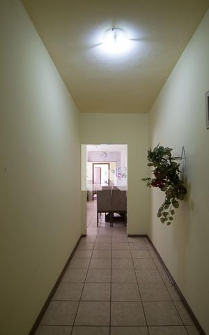 Casa de condomínio à venda com 251m², 4 quartos e 3 vagasCorredor