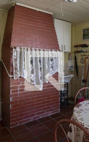 Casa de condomínio à venda com 251m², 4 quartos e 3 vagasÁrea de Churrasqueira e Serviço