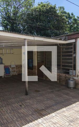 Casa de condomínio à venda com 251m², 4 quartos e 3 vagasPátio