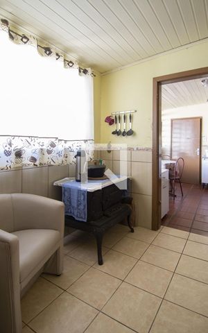 Casa de condomínio à venda com 251m², 4 quartos e 3 vagasVaranda