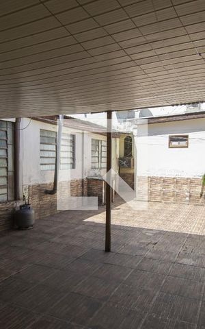 Casa de condomínio à venda com 251m², 4 quartos e 3 vagasPátio