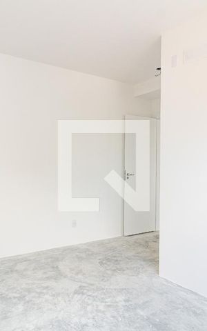 Apartamento à venda com 81m², 2 quartos e 2 vagas Apartamento à venda com 81m², 2 quartos e 2 vagasSuíte