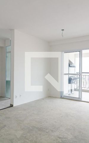 Apartamento à venda com 81m², 2 quartos e 2 vagas Apartamento à venda com 81m², 2 quartos e 2 vagasSala