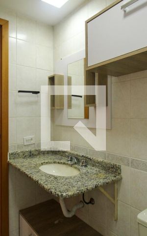 Apartamento à venda com 80m², 2 quartos e 1 vaga Apartamento à venda com 80m², 2 quartos e 1 vagaBanheiro Social