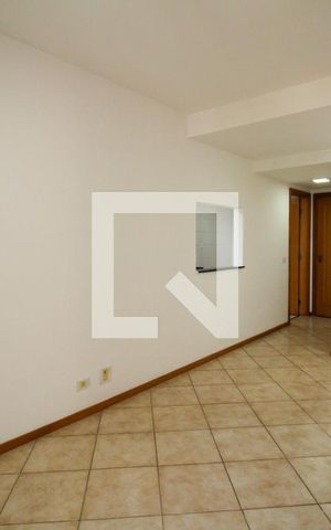 Apartamento à venda com 80m², 2 quartos e 1 vaga Apartamento à venda com 80m², 2 quartos e 1 vagaSala