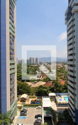 Apartamento à venda com 80m², 2 quartos e 1 vaga Apartamento à venda com 80m², 2 quartos e 1 vagaVista da Varanda da Sala