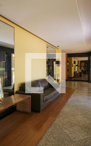 Apartamento à venda com 80m², 2 quartos e 1 vaga Apartamento à venda com 80m², 2 quartos e 1 vagaEntrada do Prédio
