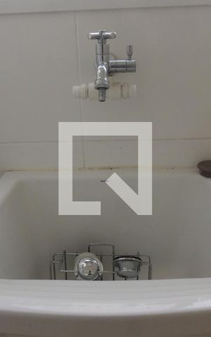 Apartamento à venda com 81m², 2 quartos e 2 vagasÁrea de Serviço
