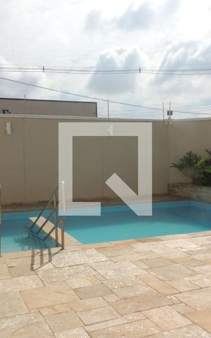 Apartamento à venda com 81m², 2 quartos e 2 vagasÁrea comum - Piscina
