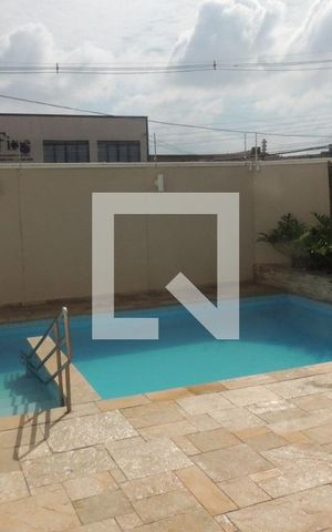Apartamento à venda com 81m², 2 quartos e 2 vagasÁrea comum - Piscina
