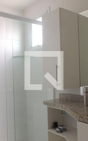 Apartamento à venda com 81m², 2 quartos e 2 vagasBanheiro da Suíte 1