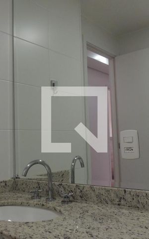 Apartamento à venda com 81m², 2 quartos e 2 vagasBanheiro