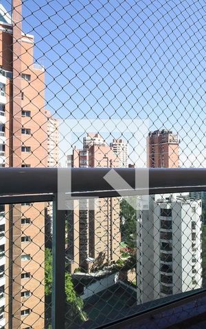 Apartamento à venda com 380m², 4 quartos e 6 vagas Apartamento à venda com 380m², 4 quartos e 6 vagasVaranda da suíte 1